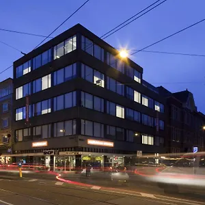 Easyhotel Centre South ** Амстердам